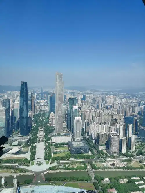 拥抱小蛮腰 俯瞰广州城