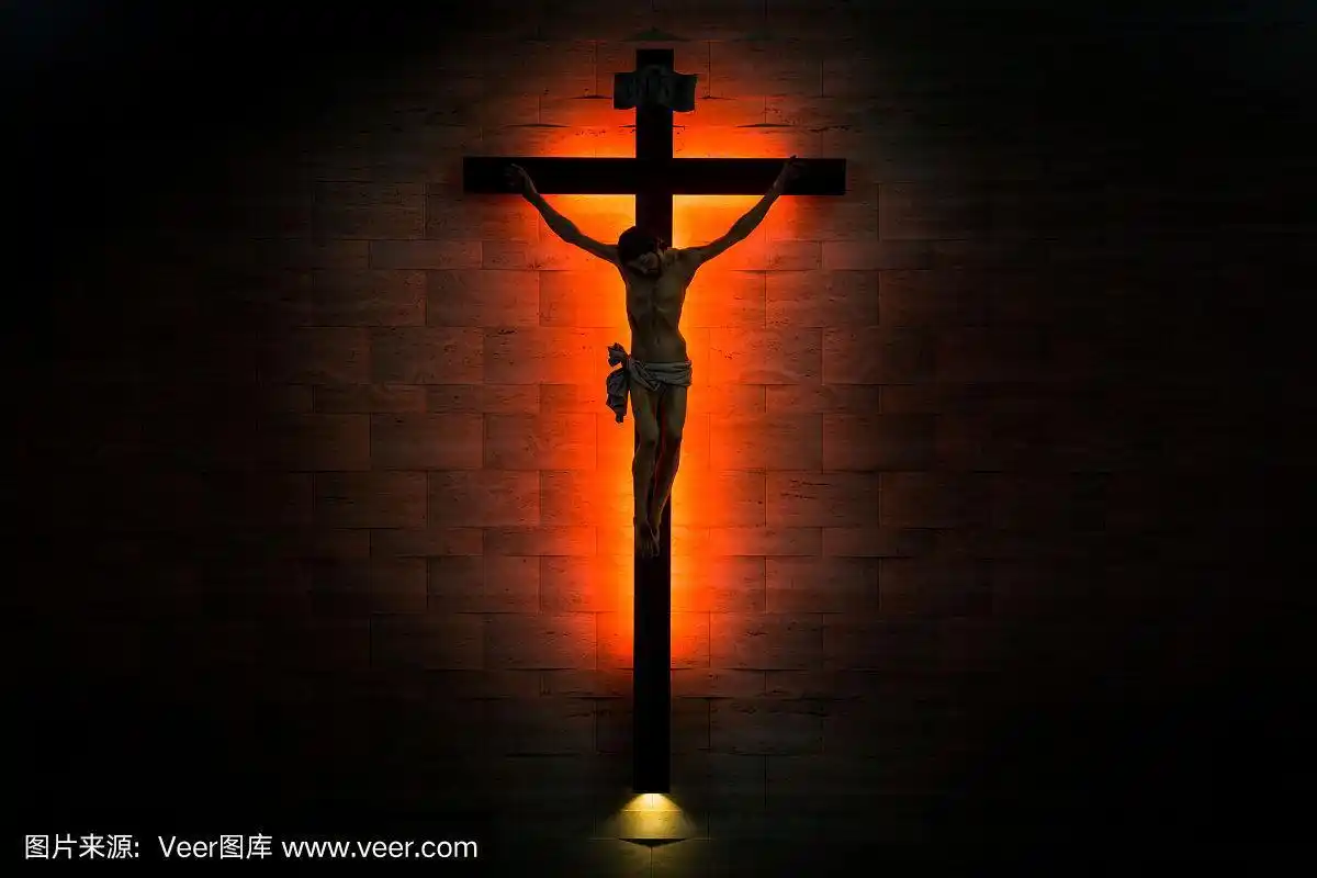 天主教基督信仰的十字架剪影.