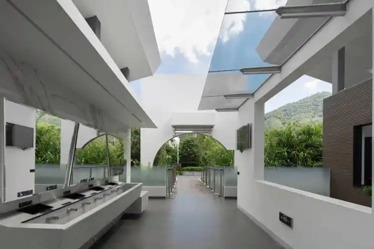 塘朗街心公园公共卫生间