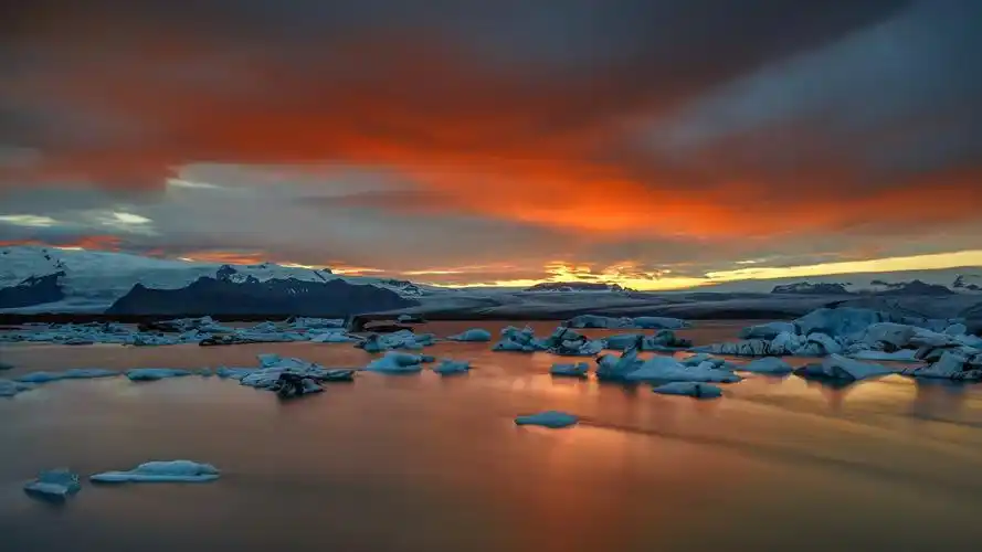 回车桌面>电脑壁纸>风景>冰岛美到窒息的场景>相关标签冰岛美到窒息的