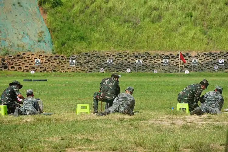 当暑假遇见实弹打靶,你"嘭"然心动了吗