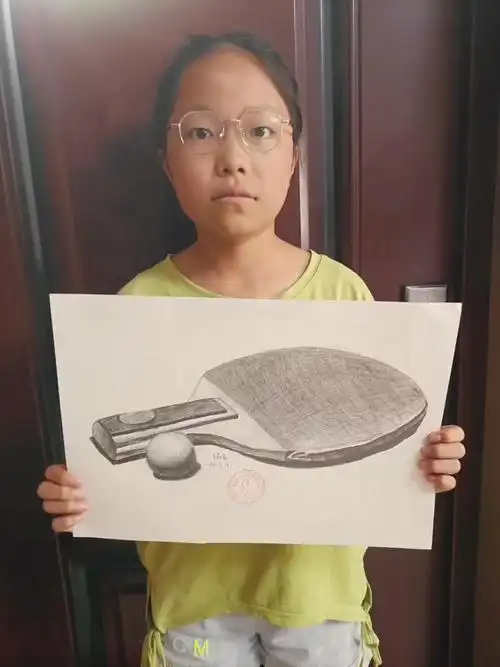 六年级学生的素描画