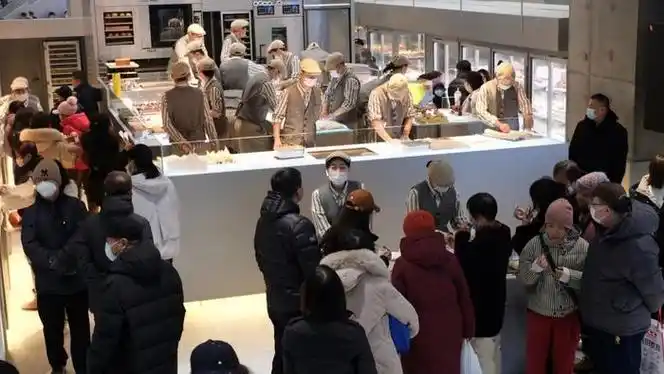 我的县城发小吃肯德基都不看星期几