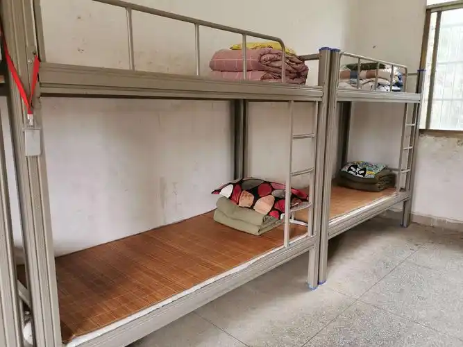 茶亭中学寝室内务摆放标准