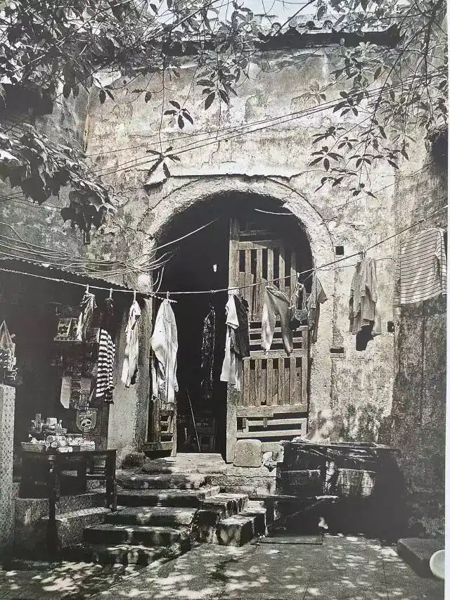 最全重庆绝版彩色老照片,他花了30年记录了一座城!