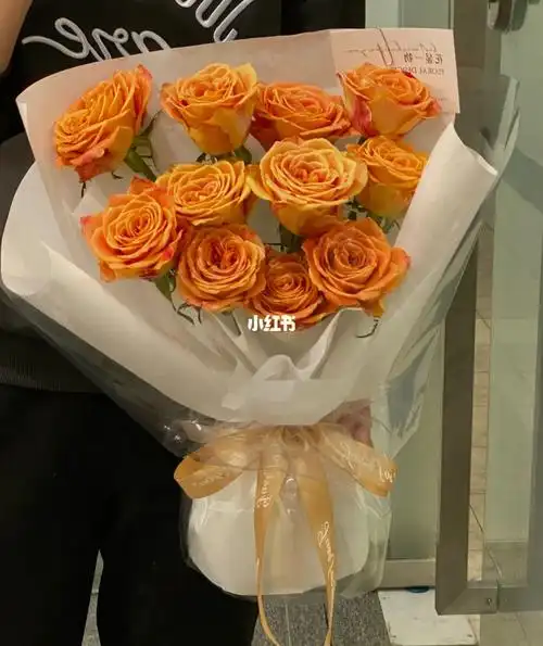 橙色玫瑰花束欢乐颂