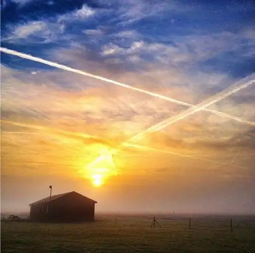 有人说平行线最可怕,但我以为最可怕的是相交线——明明他们有过交集