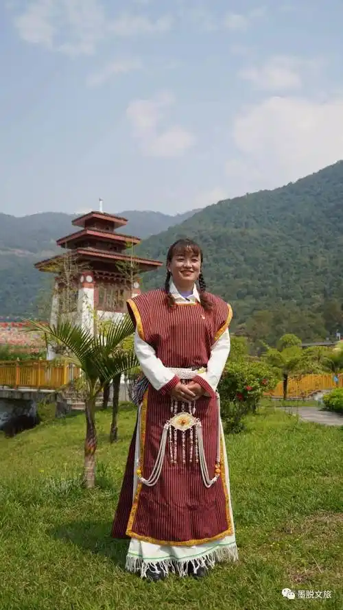 门巴族_服饰_门珞