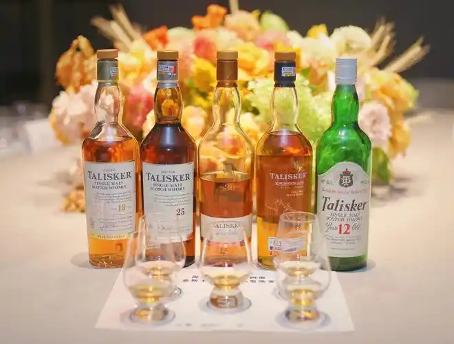 泰斯卡4344年年少时旋过的那些威士忌