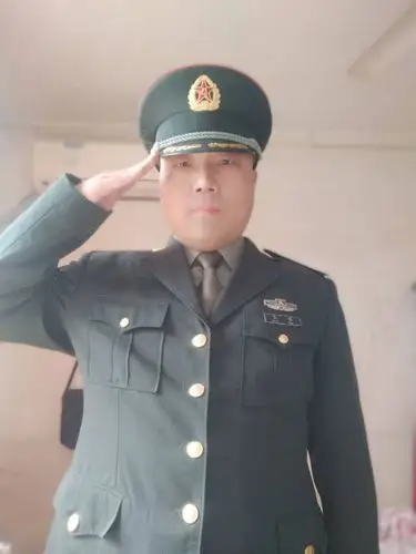 民兵是否可以配发常服