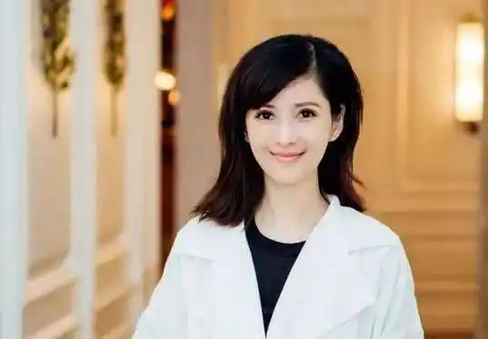 嫁豪门还红杏出墙夜宿冯小刚美女主持沈星魅力有多大