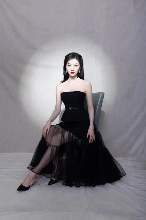 人间富贵花景甜,迪奥活动图