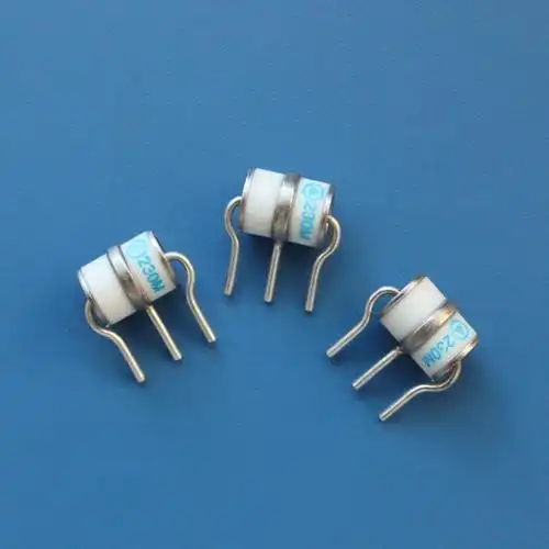 良胜8tl 陶瓷气体放电管 防雷管10ka 10a 击穿电压75v-600v高压