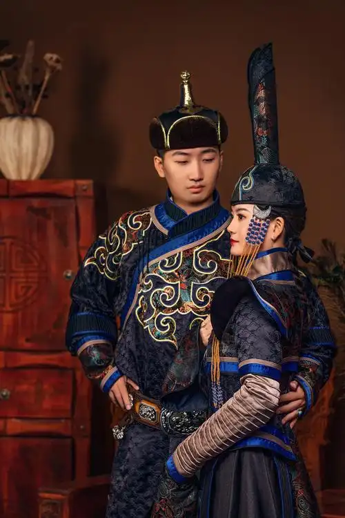 我的蒙古族婚纱礼服