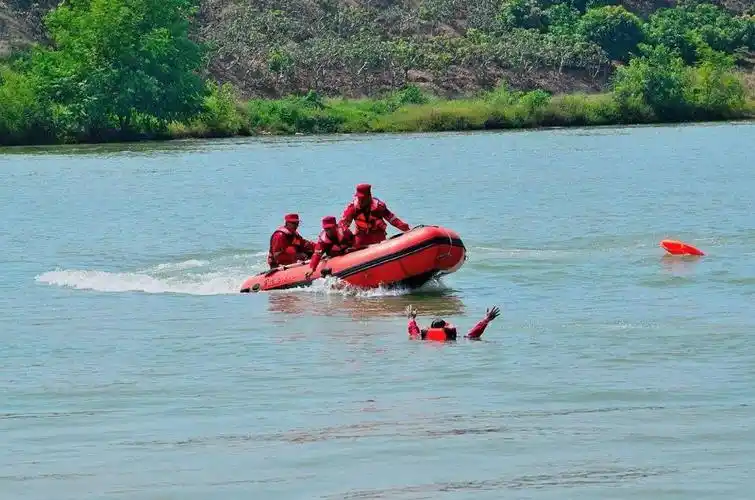 百色市田阳区应急管理局开展防汛应急救援演练