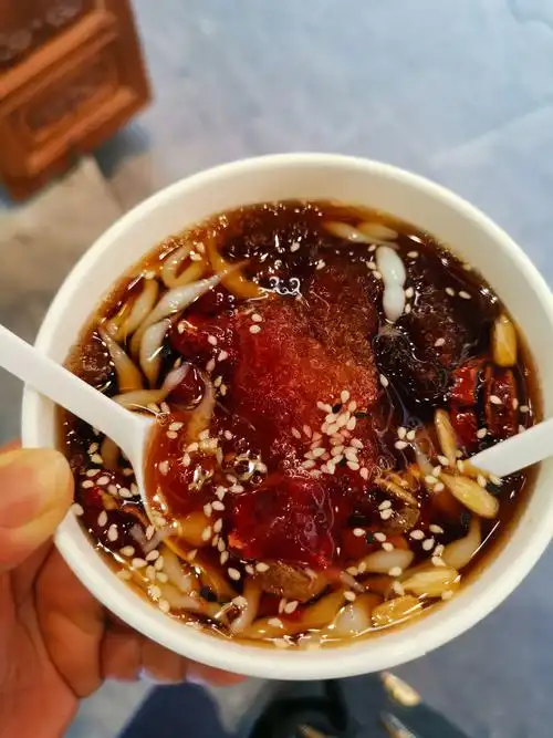 正宗的玫瑰糍粑冰粉,太好吃了!