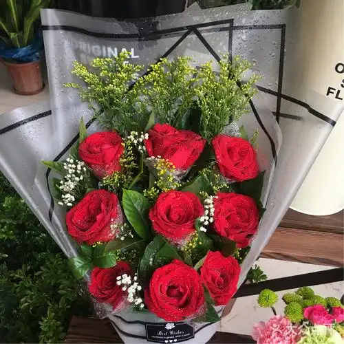 [东城] 9朵红玫瑰韩式花束花语坚定的爱,长相守,节假日通用!
