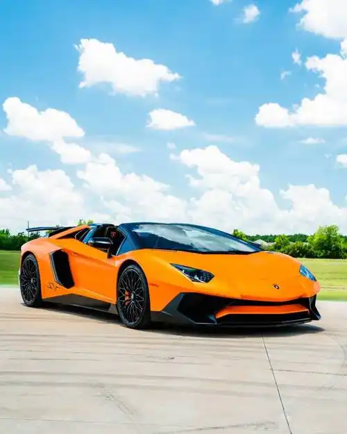 兰博基尼aventador sv roadster华丽变身,哑光漆面更