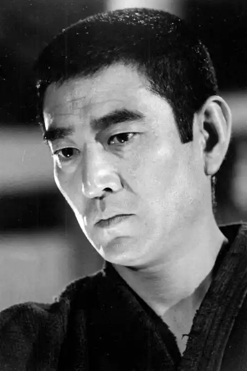 男子汉气概,魅力四射,经典日本男演员高仓健