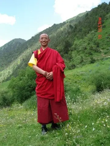 【引用】稀有难得——隐秘功德的益西彭措堪布仁波切的法相集