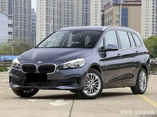 这篇文章的主角,是一辆被网友称为面包车的宝马牌mpv车型,它就是进口