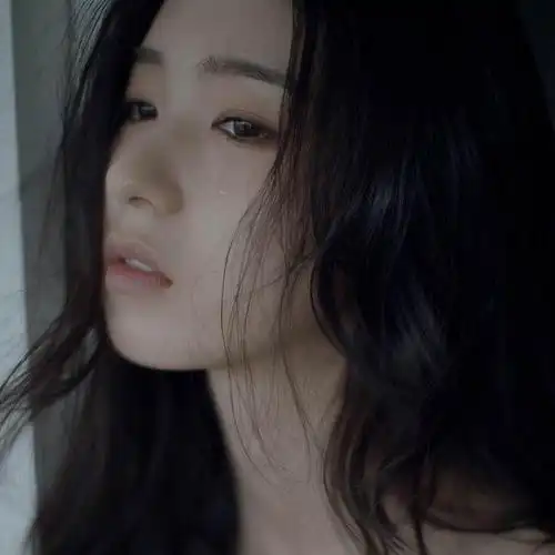 上一张 4/8张图片 下一张 下一组 相关标签 女头心碎流泪伤心难过悲伤