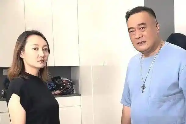 《春日暖阳》收官,致敬实力派演员,四位老戏骨靠演技再出圈_王建新