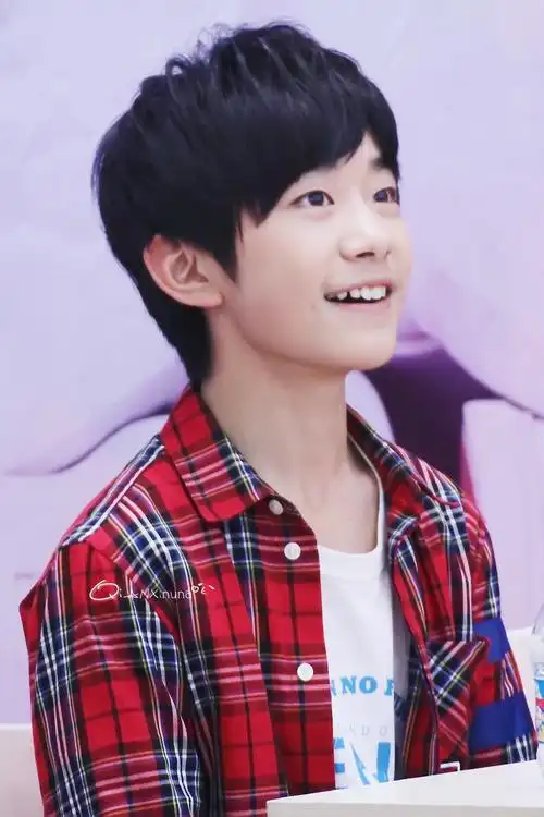 tfboys# 易烊千玺# #tfboys易烊千玺# 易烊千玺,十年之约.