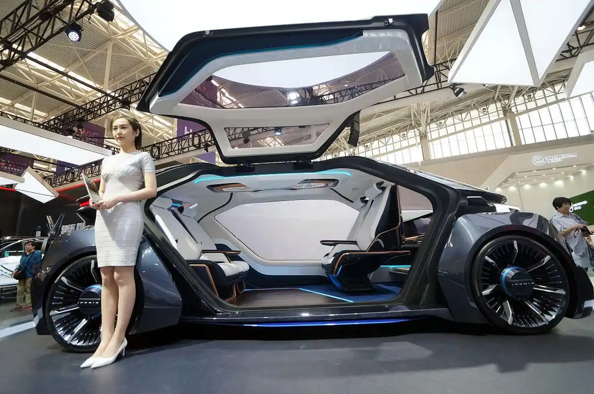 艾康尼克(iconiq)全新豪华电动mpv车型iconiqseven来袭!