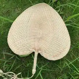 供应心形葵扇 蒲扇 草编手摇扇子纯手工舞蹈扇工艺扇子现货