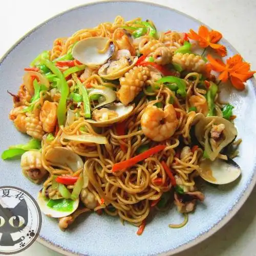 海鲜炒面,这一口满满的大海的味道,鲜!