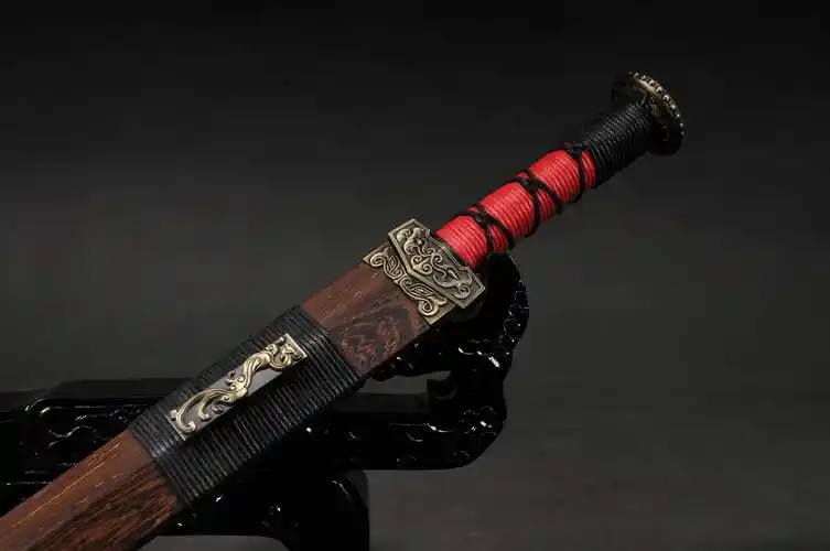 龙泉华影刀剑宝剑12寸短款八面发红汉剑花纹钢汉剑硬剑未开刃