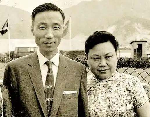 中最艰难动荡的岁月,这份真情让邵逸夫深深感怀:"她是一等一的好妻子