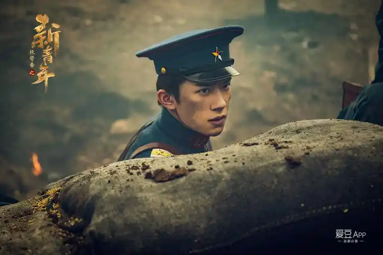 [易烊千玺][新闻]190117 易烊千玺《艳势番》剧照来袭 活捉一只军装小