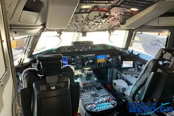 波音777x驾驶舱波音777x客舱波音777-9客机选装ge9x发动机,推力达到61