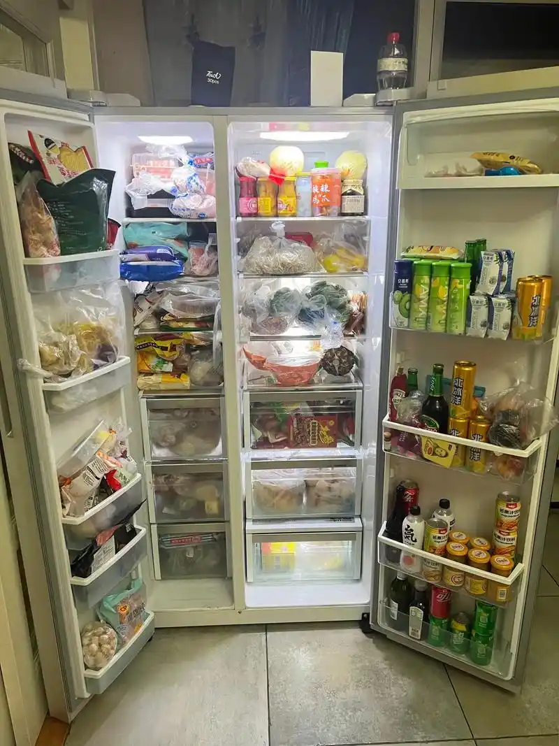 第三次冰箱装满 ,零食填满,已经吃了3冰箱了还没有解封,希望 - 抖音