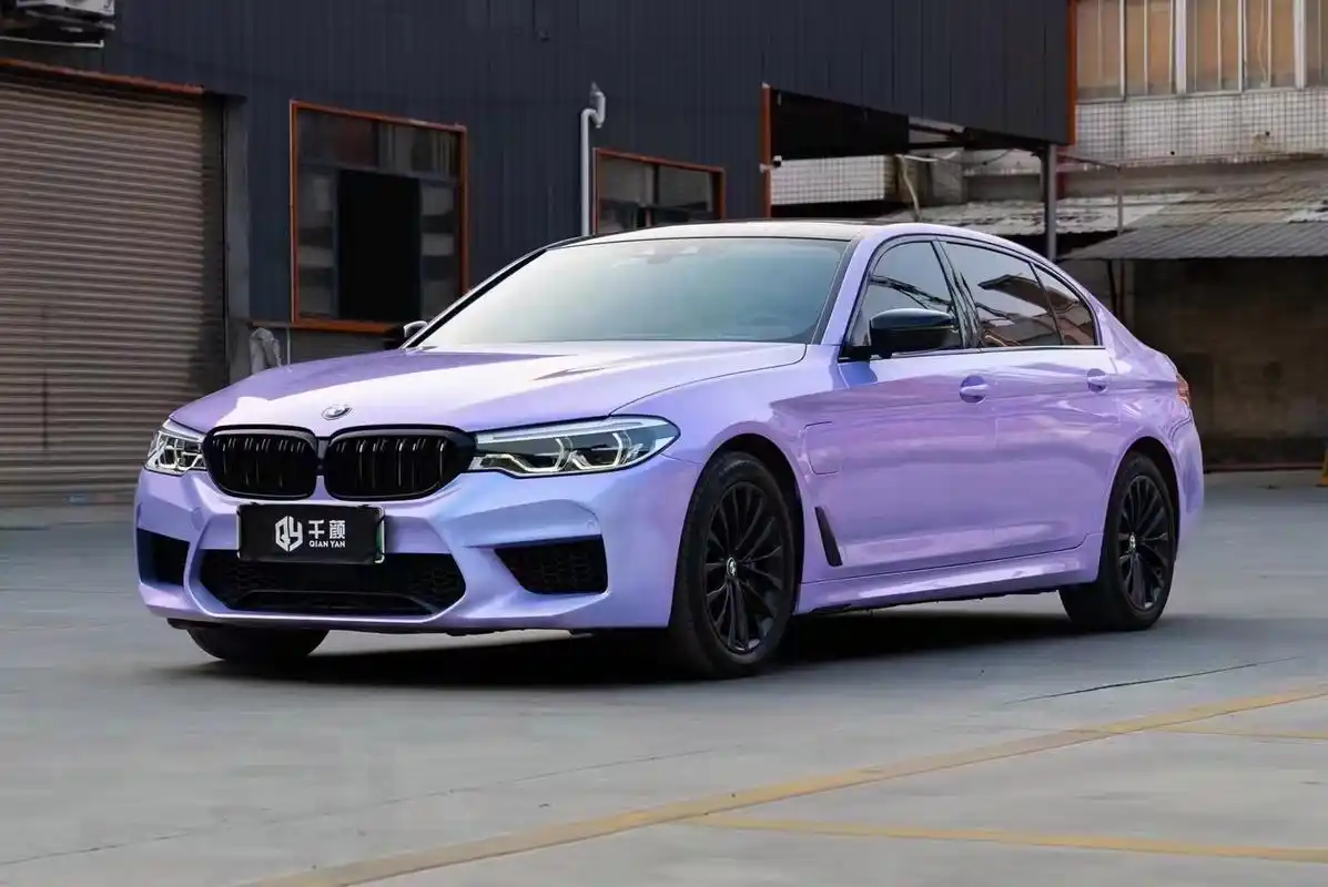 宝马5系ekfilm改色膜梦幻银幻紫,渐变的流光质感满满