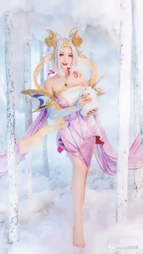 cos王者荣耀嫦娥cos正片九月