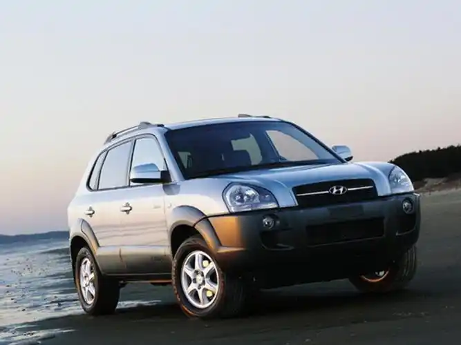 p>途胜是 a target="_blank" href="/item/现代汽车/1514429" data