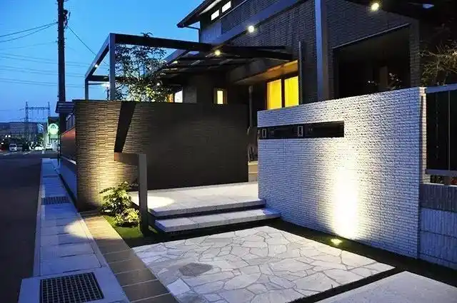 玩转庭院13个入户式庭院花园设计在家也能收获自然之趣