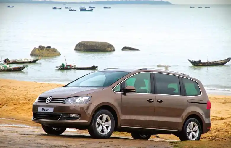 【重返家庭 以小博大 试驾大众新夏朗】-新双立进口大众