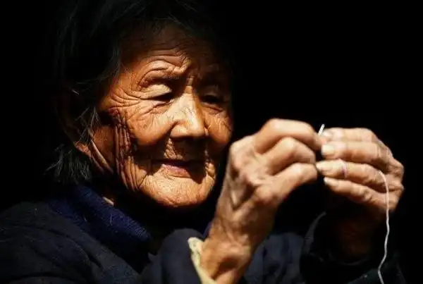 描写母亲疲惫的句子 描写妈妈累的句子_句子大全网