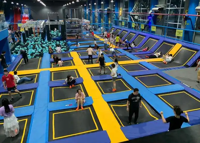 开一个300平蹦床馆公园投资需要多少钱