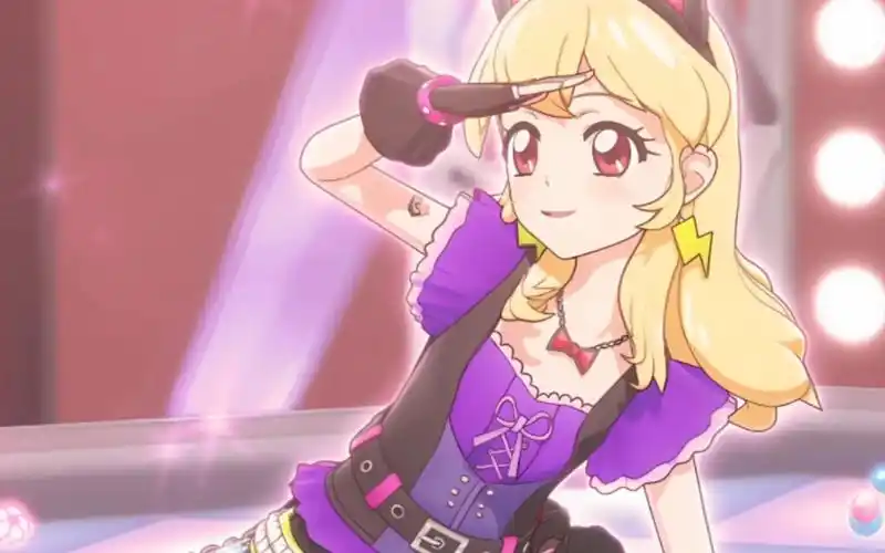 两种不同风格的小莓