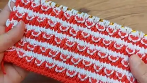 双色小草莓球花样编织教程,织宝宝毛衣美美哒