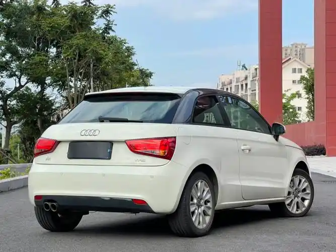 奥迪 奥迪a1  2012款 1.4 tfsi urban图片