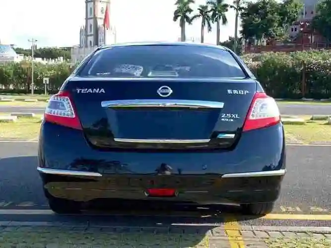 12年日产天籁公爵