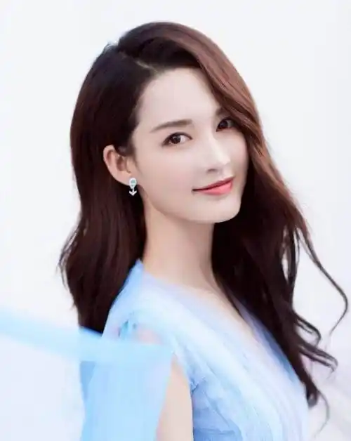 原来赵丽颖朱一龙《天骄》下乡王一博李沁谍战肖战赵露思当律师?