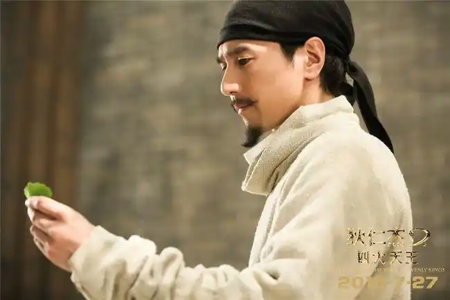 《艋舺》《love》票房大卖后,赵又廷已小有名气,接演的电影也越来越多