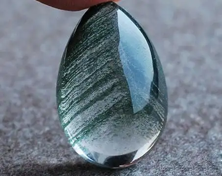 1,金字塔绿幽灵水晶的价格:这种水晶在绿幽灵水晶中价格是比较高的_38